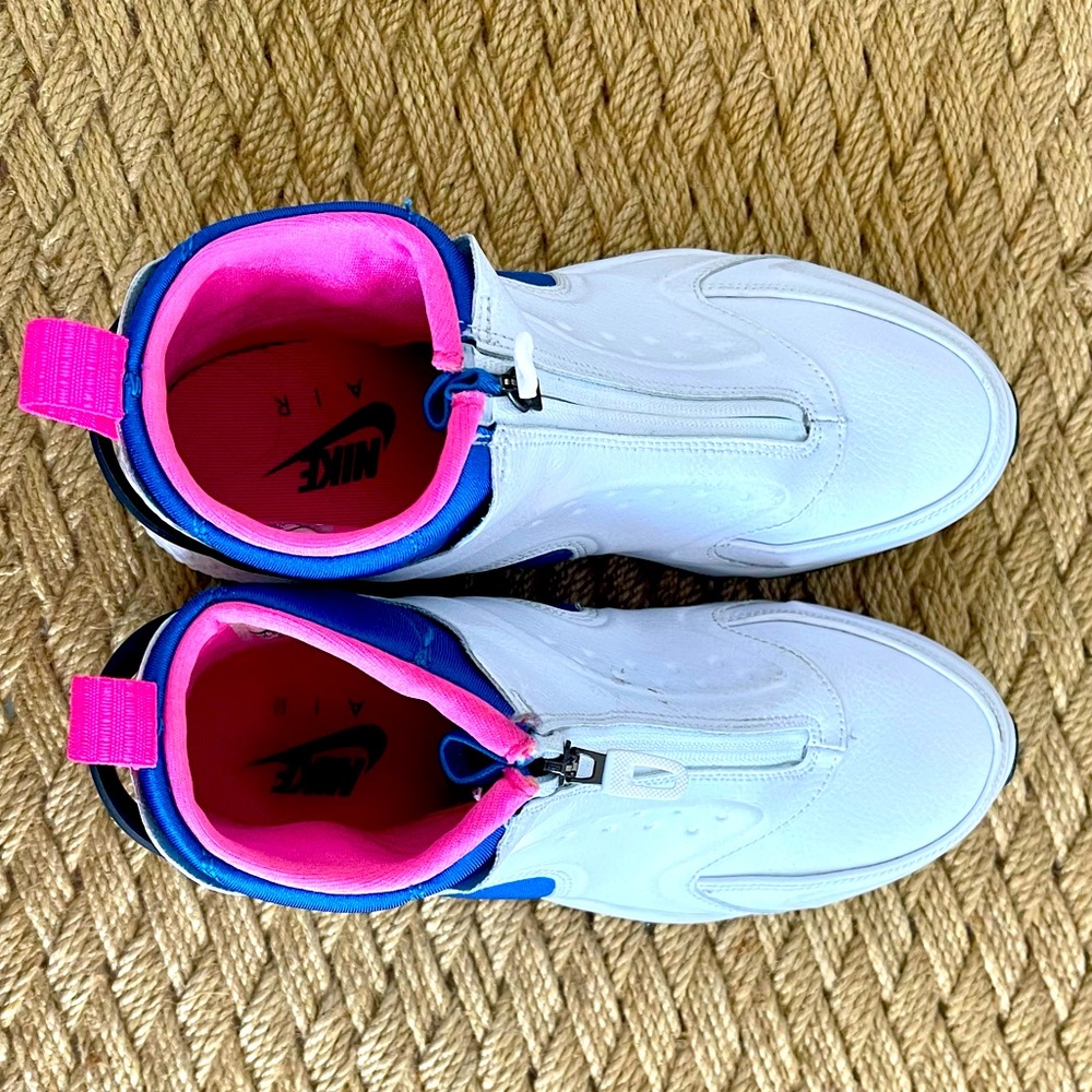 Nike High Top Women’s Sneakets